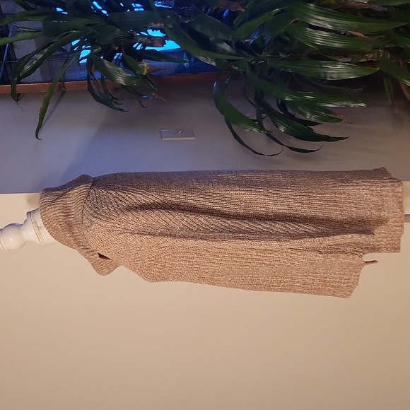 Andeaway Large Knit Tan Sweater Loose Turtleneck - Picture 4 of 7